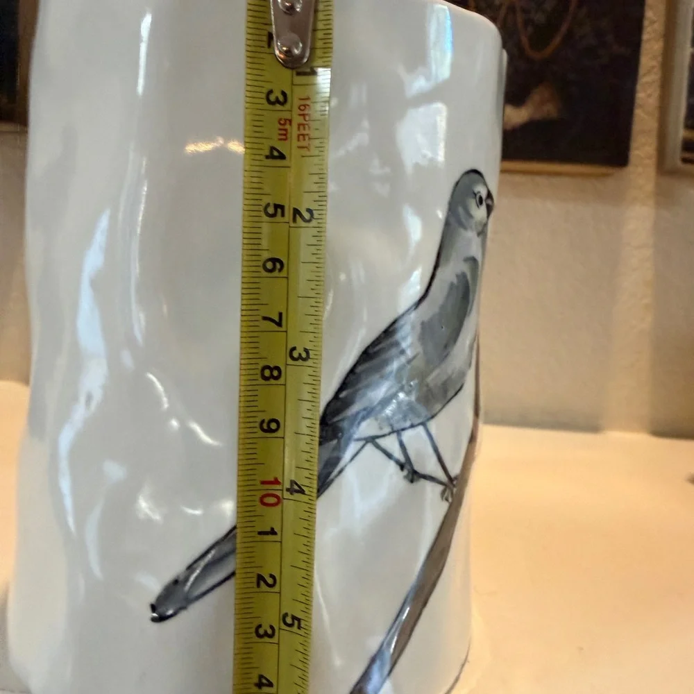 Tozai Artisanal Porcelain Vase – Bird on Cherry‎ Blossom Branch Design